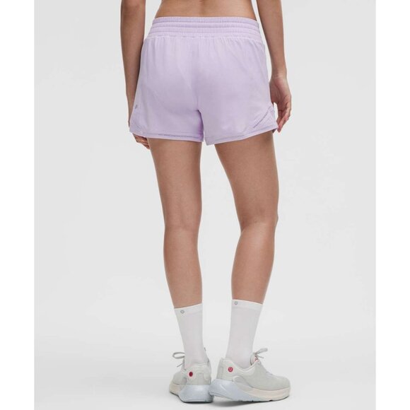 Lululemon Hotty Hot High-Rise Lined Shorts 4" Lace Trim Lavender Frost Sz 12-14 - Picture 3 of 3
